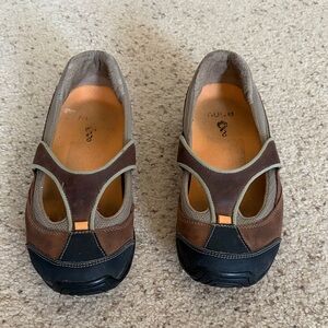 Ahnu Brown and Black Flats